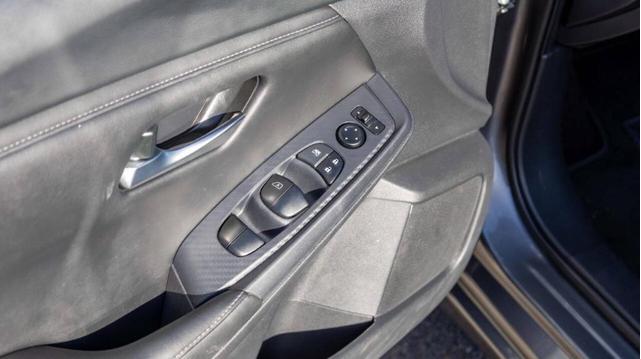 Photo of 2024 Gun Metallic Nissan Sentra
