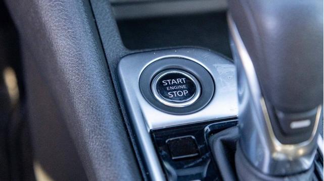 Photo of 2024 Gun Metallic Nissan Sentra
