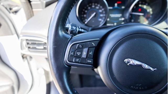 Photo of 2018 Yulong White Jaguar F-PACE