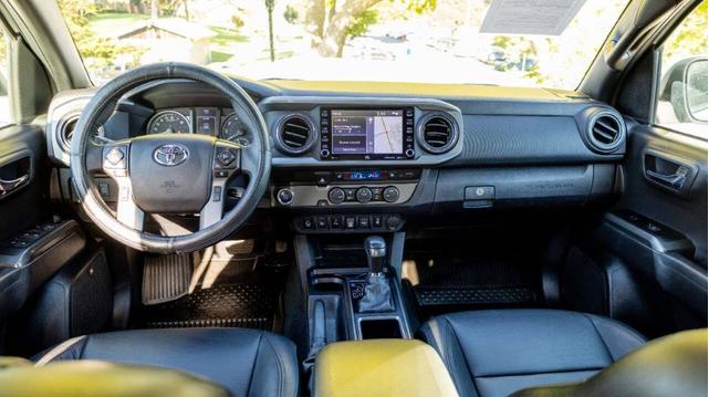 Photo of 2022 White Toyota Tacoma