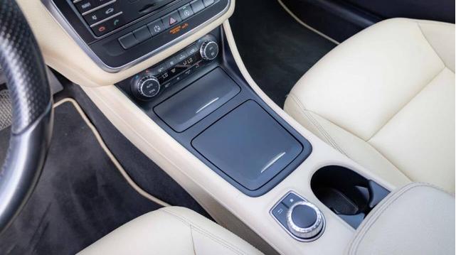 Photo of 2015 Cosmos Black Metallic Mercedes-Benz CLA-Class