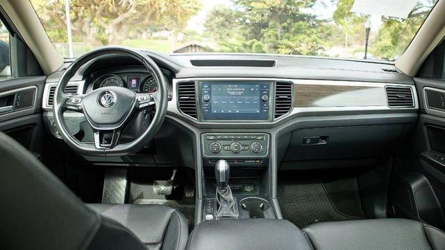 Photo of 2020 Platinum Gray Metallic Volkswagen Atlas