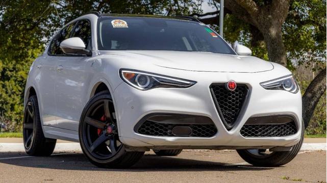 Photo of 2018 White Alfa Romeo Stelvio