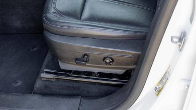 Photo of 2018 White Alfa Romeo Stelvio
