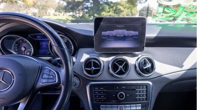 Photo of 2020 White Mercedes-Benz GLA 250