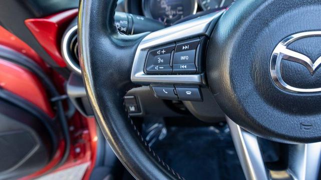 Photo of 2016 Soul Red Mazda MX-5 Miata