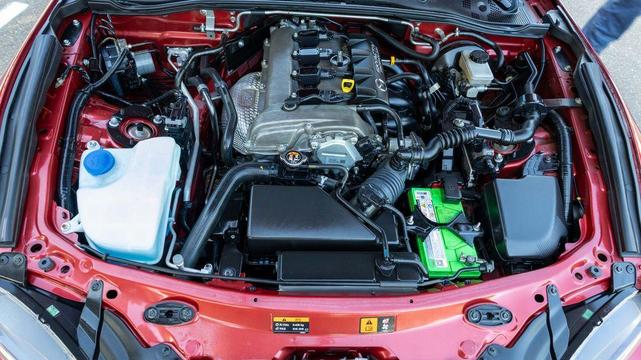Photo of 2016 Soul Red Mazda MX-5 Miata