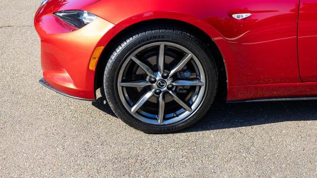 Photo of 2016 Soul Red Mazda MX-5 Miata