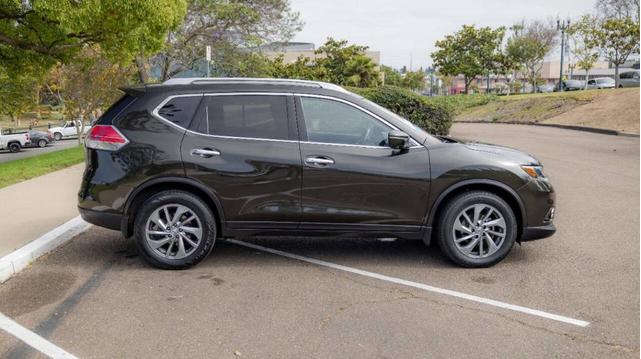 Photo of 2014 Dark Olive Nissan Rogue