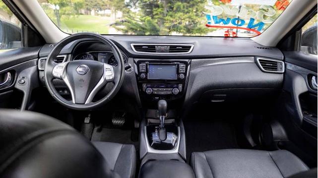 Photo of 2014 Dark Olive Nissan Rogue