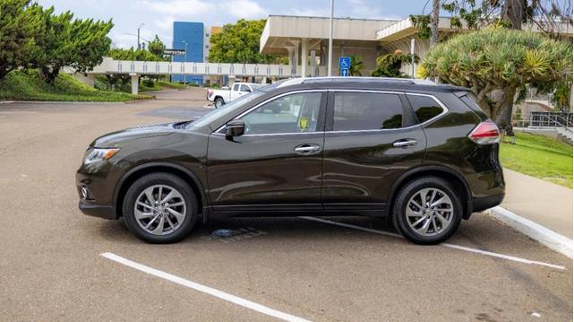 Photo of 2014 Dark Olive Nissan Rogue