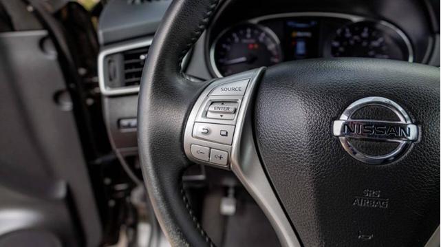 Photo of 2014 Dark Olive Nissan Rogue