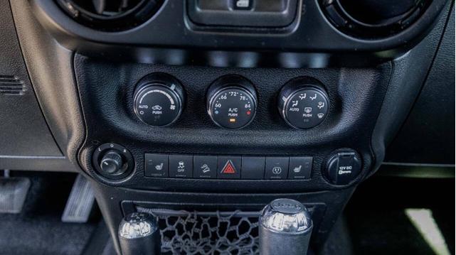 Photo of 2014 Black Clearcoat Jeep Wrangler Unlimited