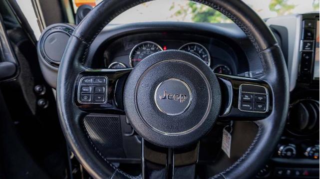 Photo of 2014 Black Clearcoat Jeep Wrangler Unlimited