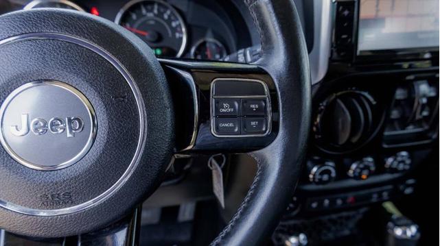 Photo of 2014 Black Clearcoat Jeep Wrangler Unlimited