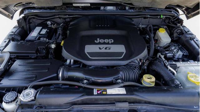 Photo of 2014 Black Clearcoat Jeep Wrangler Unlimited