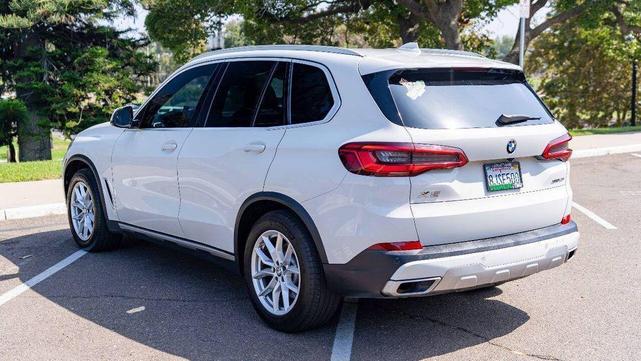 Photo of 2019 Alpine White BMW X5