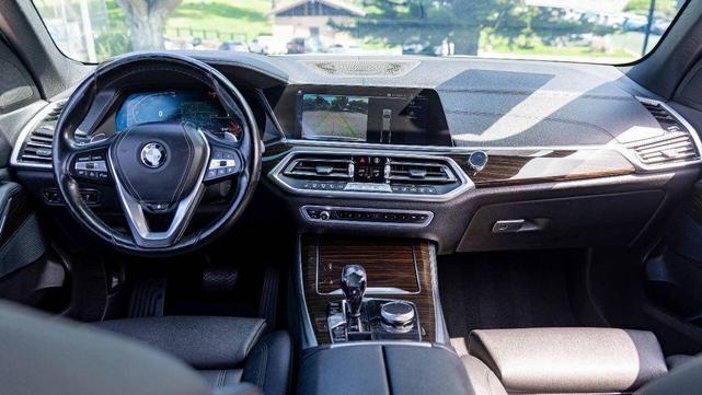 Photo of 2019 Alpine White BMW X5