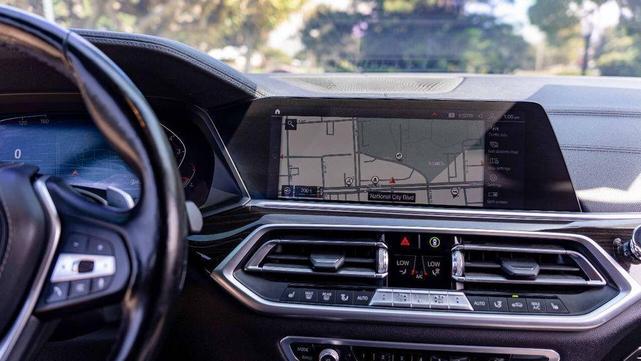 Photo of 2019 Alpine White BMW X5
