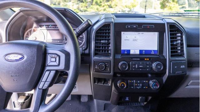 Photo of 2022 Oxford White Ford F-250