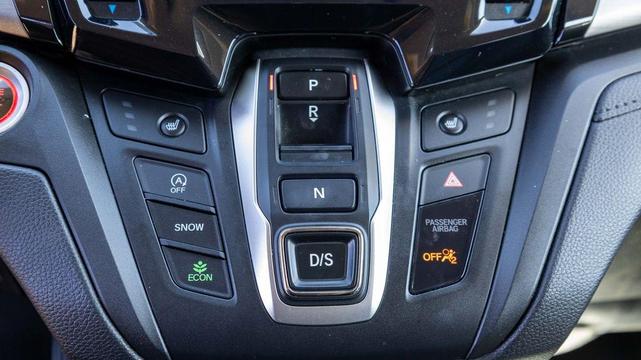 Photo of 2021 Crystal Black Pearl Honda Odyssey