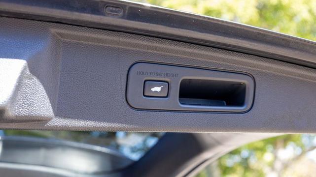 Photo of 2021 Crystal Black Pearl Honda Odyssey