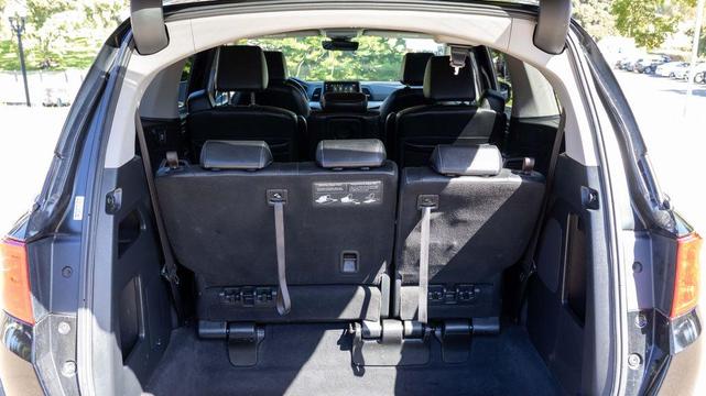 Photo of 2021 Crystal Black Pearl Honda Odyssey
