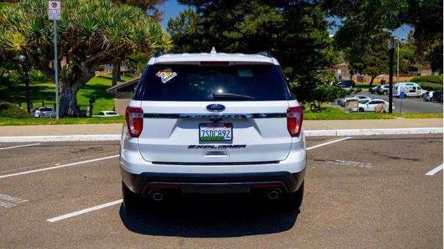 Photo of 2016 Oxford White Ford Explorer