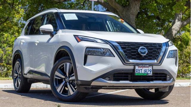 Photo of 2021 White Nissan Rogue