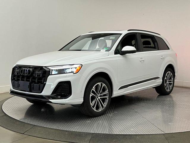 Photo of 2026 Glacier White Metallic Audi Q7
