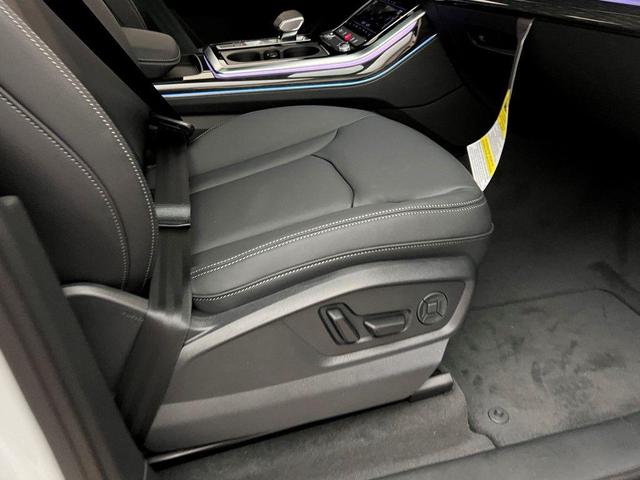 Photo of 2026 Glacier White Metallic Audi Q7