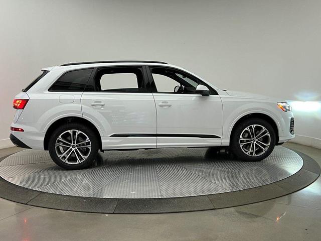 Photo of 2026 Glacier White Metallic Audi Q7