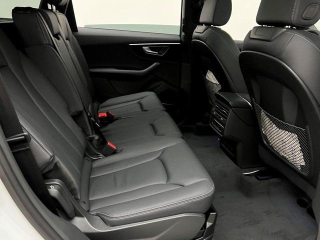 Photo of 2026 Glacier White Metallic Audi Q7