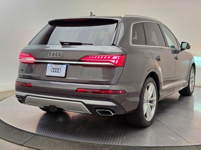 Photo of 2025 Samurai Gray Metallic Audi Q7