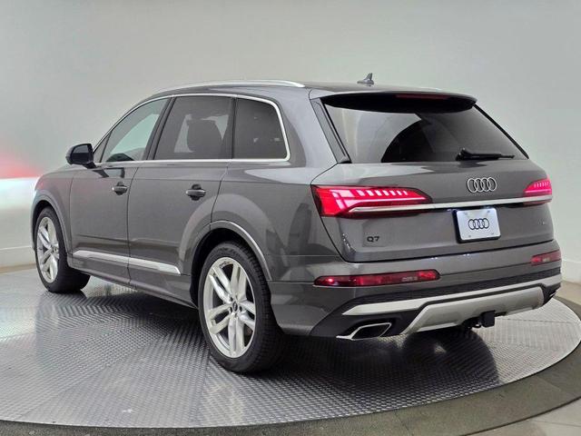 Photo of 2025 Samurai Gray Metallic Audi Q7