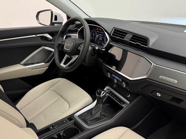 Photo of 2025 Glacier White Metallic Audi Q3