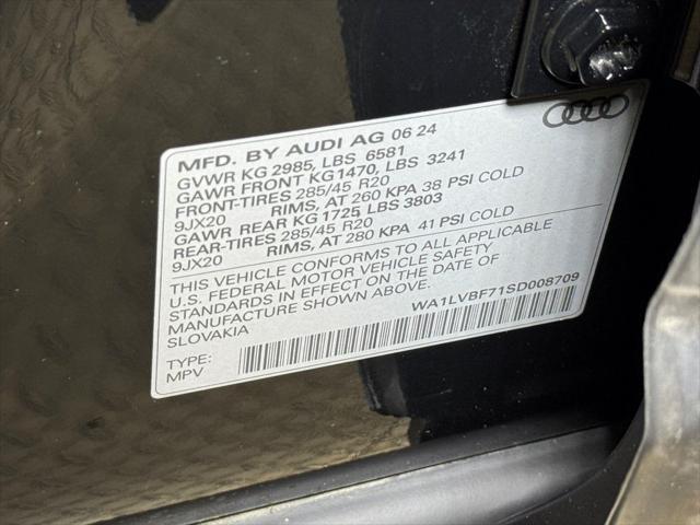 Photo of 2025 Mythos Black Metallic Audi Q7