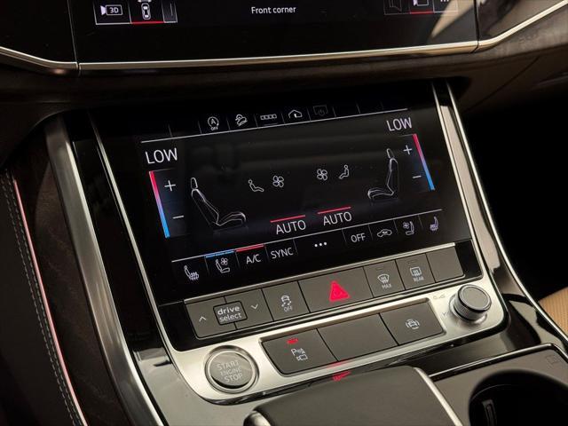 Photo of 2025 Mythos Black Metallic Audi Q7