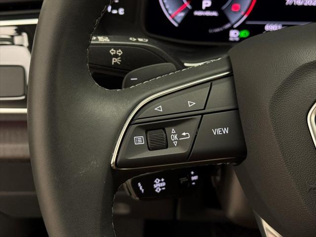 Photo of 2025 Mythos Black Metallic Audi Q7