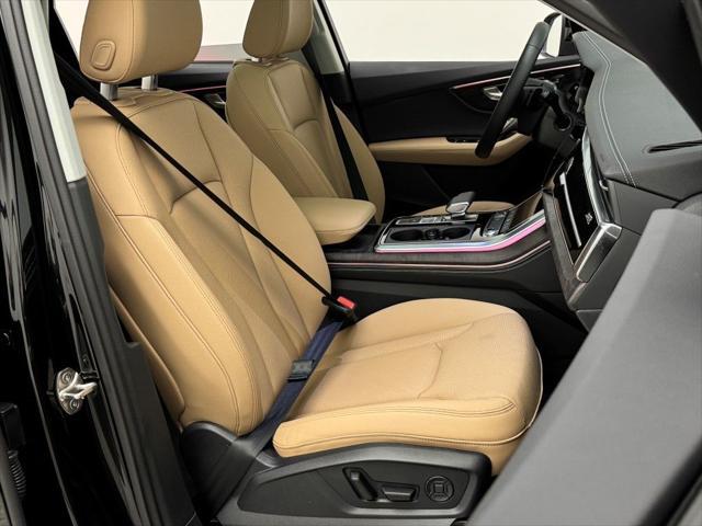Photo of 2025 Mythos Black Metallic Audi Q7
