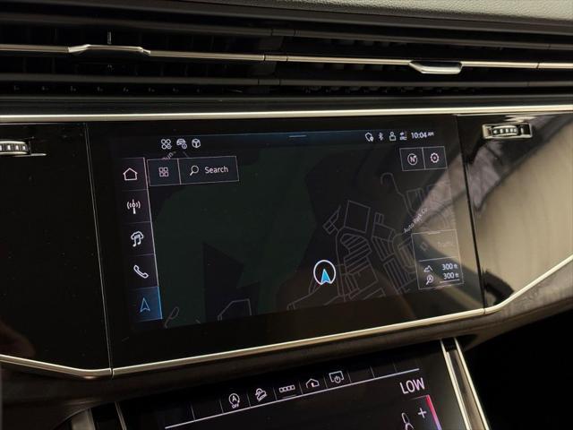 Photo of 2025 Mythos Black Metallic Audi Q7