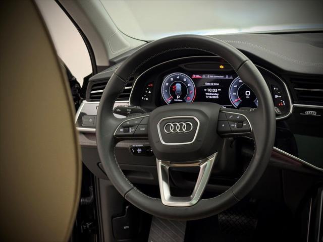 Photo of 2025 Mythos Black Metallic Audi Q7