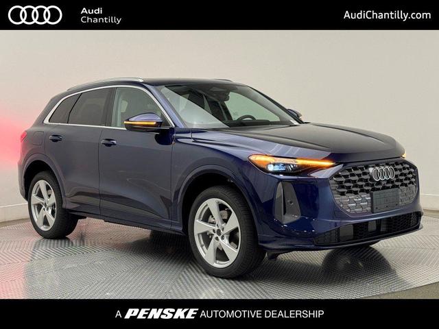 Photo of 2025 Navarra Blue Metallic Audi Q5