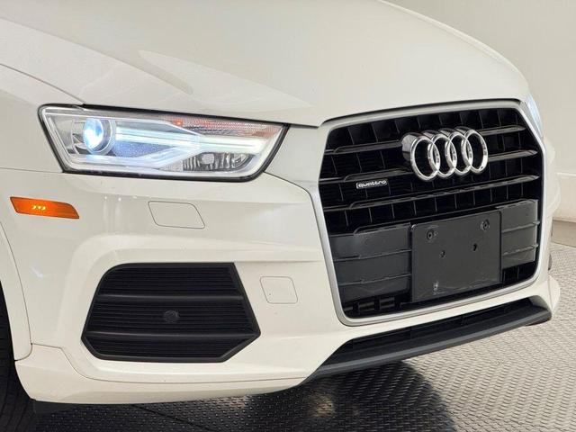 Photo of 2017 White Audi Q3