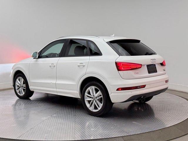 Photo of 2017 White Audi Q3