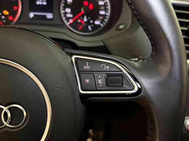 Photo of 2017 White Audi Q3