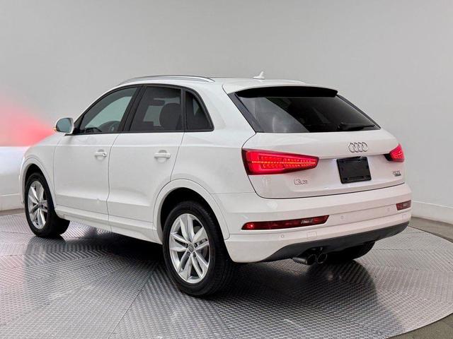 Photo of 2017 White Audi Q3