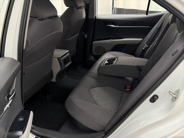 Photo of 2020 Super White Toyota Camry