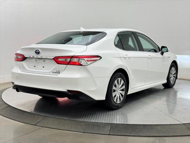 Photo of 2020 Super White Toyota Camry