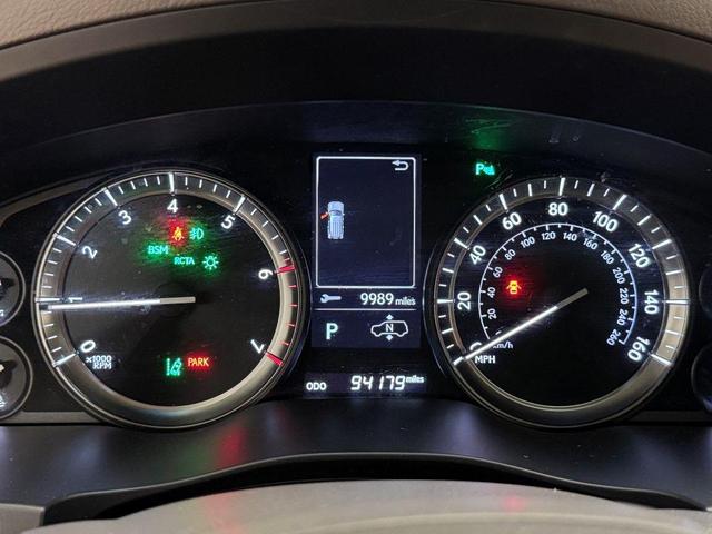 Photo of 2017 Starfire Pearl Lexus LX 570